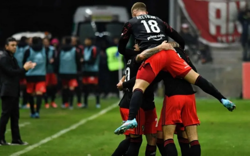 River se recuperó con una goleada