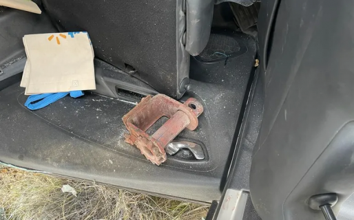 Un hierro se desprendió de un camión e hirió de gravedad a un hombre en la ruta