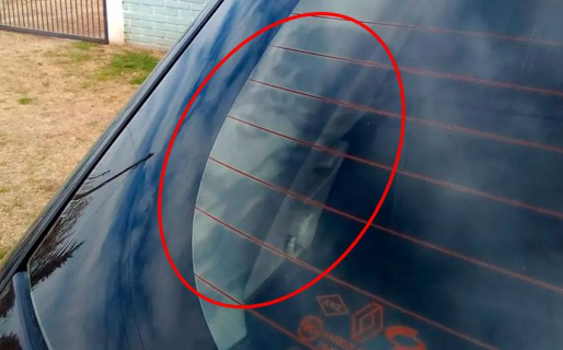 Creer o reventar: Encontró a Cristo en la luneta de su auto