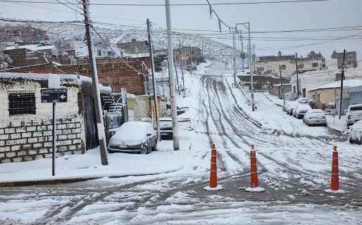 «El barrio está muy complicado por la nieve y el hielo, las calles son intransitables»
