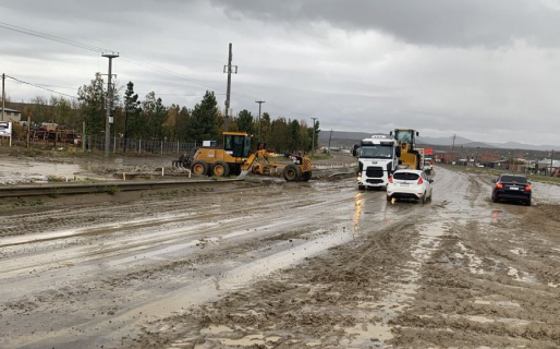 Banquinas blandas y presencia de neblinas en rutas de la provincia
