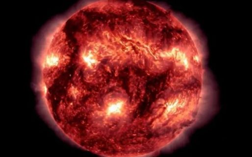 Una reconocida experta en ciencia espacial anticipó un impacto directo de una tormenta solar en la Tierra