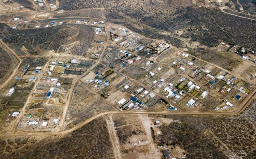 El gas y el arreglo de las calles, dos grandes desafíos para el barrio El Atardecer