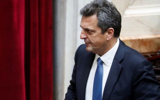 Sergio Massa convocará a la UIA y la CGT para negociar un bono para trabajadores por la inflación