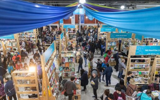 La Feria del Libro continúa con una viva agenda este martes