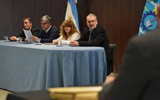 Provincia licitó la construcción de 32 viviendas y Centro de Día para personas mayores