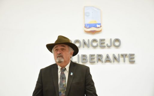 «Falta volumen político que nos contenga a todos»