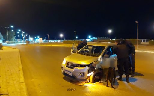 Manejaba alcoholizado y chocó contra un pilote