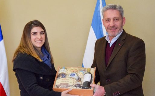 Arcioni se reunió con Valentina Mora, nueva Cónsul de Chile