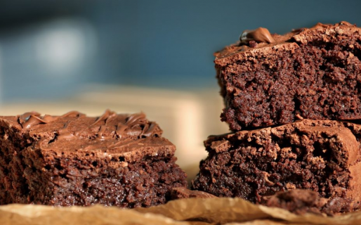 Una maestra llevó a la escuela “brownies locos” para desayunar y una compañera terminó internada