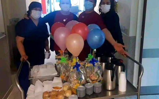 Personal de cocina del Hospital Regional sorprendió a los niños con un desayuno especial