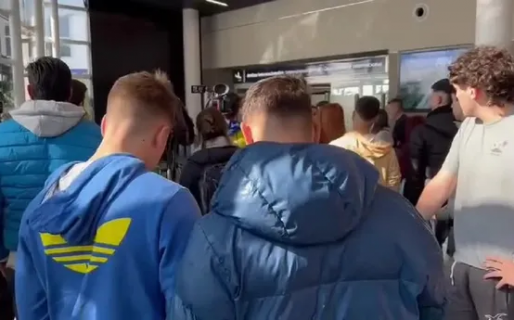 Hinchas de Boca fueron al aeropuerto a esperar a Cavani… Pero nunca llegó