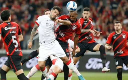 Estudiantes va por el pase a semis de la Libertadores con el apoyo de su gente