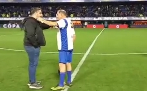 Gritó «Aguante Cristina» en La Bombonera y fue abucheado por todo el estadio