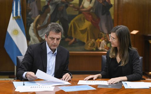 Massa y Raverta anuncian el nuevo aumento a jubilados y AUH y definen una “ayuda” contra la inflación