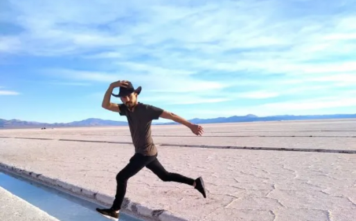 Pidió que le editen una foto para que se vea peligrosa y las respuestas le jugaron una mala pasada