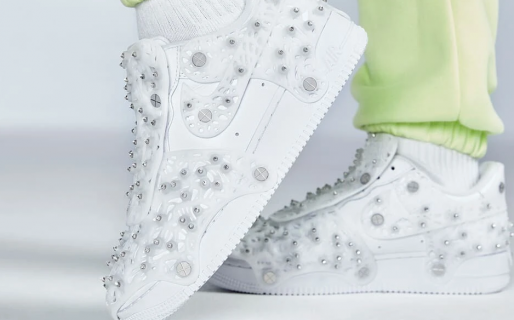 Las zapatillas Nike con un particular diseño que se venden a 100 mil pesos