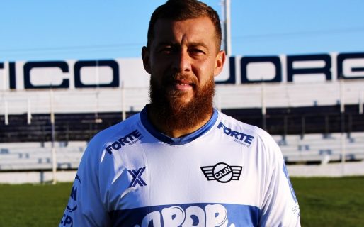 El «Lobo» continúa reforzándose a poco tiempo de comenzar el Regional