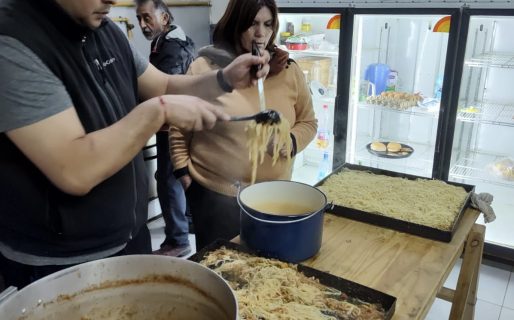 Una vecinal entregó 240 viandas para las familias afectadas por el temporal