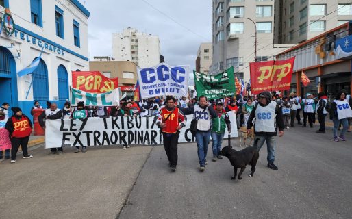 Organizaciones sociales vuelven a manifestarse: reclaman 110 mil pesos de salario y una ley tributaria extraordinaria