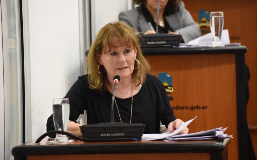 “Habría que eliminar el IPA si vamos a terminar contratando consultoras”