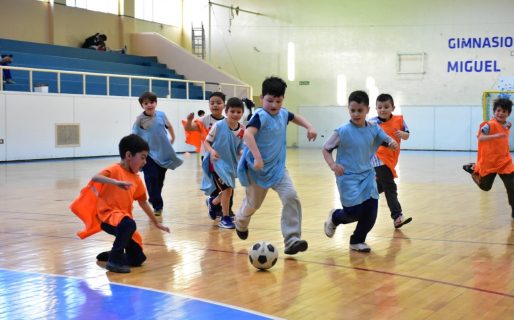 El Gimnasio Nº1 sostiene una extensa propuesta deportiva en el corazón de la ciudad