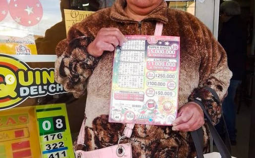 Vendedora de Telebingo resultó premiada con un cartón muy especial