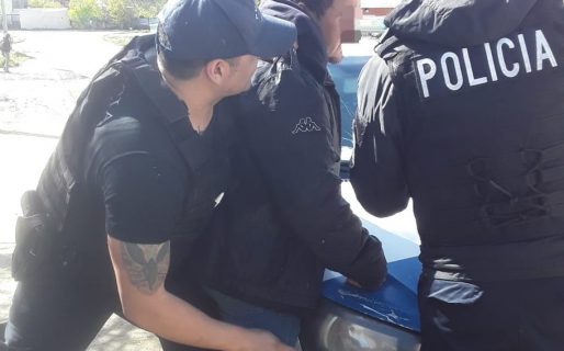 Caminaba por la calle y tenía pedido de captura: quedó detenido