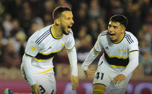 Gol agónico de Benedetto, victoria y punta para Boca