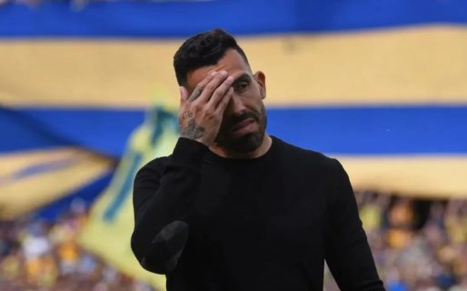 Carlos Tevez podría irse y le apuntó a la interna política