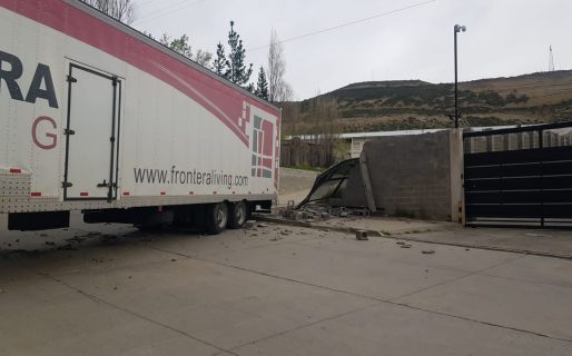 Fuerte accidente vehicular en calle Huergo