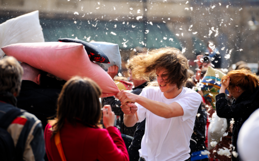 El Municipio organiza una “jornada anti estrés” con pelea de almohadas incluida
