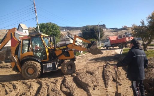 La Municipalidad reacondiciona las principales calles de barrio Castelli