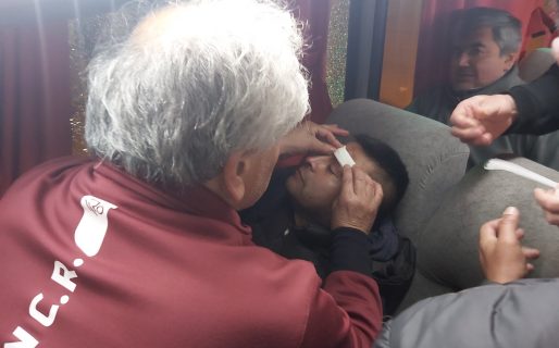 Tras el clásico, apedrearon el micro de Huracán y Elías Guzmán resultó herido en la cabeza