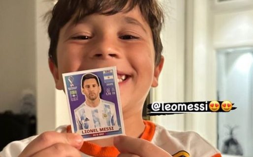 A Mateo Messi le tocó la figurita de Lionel y explotó de alegría