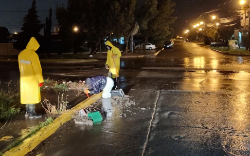 La Vecinal de Palazzo permanece abierta durante la noche ante las fuertes lluvias