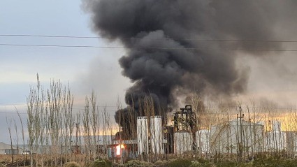 Murieron tres personas por la explosión de una refinería en Plaza Huincul