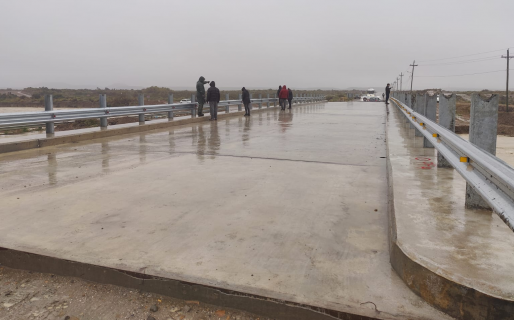 Quedó habilitado el puente que une Km8 y Caleta Córdova