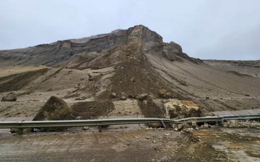 Continúa el monitoreo del Cerro Chenque tras una posible caída de rocas