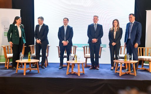 Arcioni: «El trabajo de la industria es el sostén de la provincia»