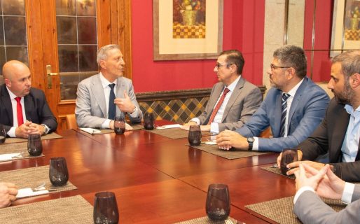 Arcioni se reunió con las cámaras empresarias chubutenses del sector de la pesca