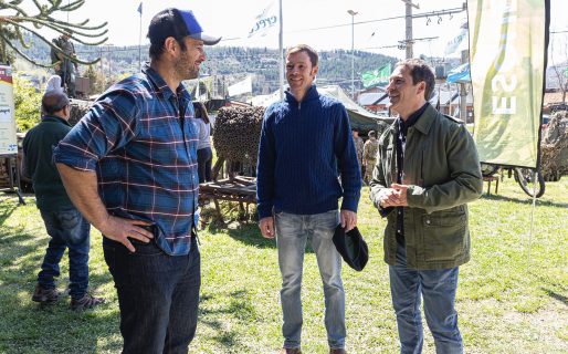 En el Día del Trabajador Rural, Luque recorrió la 45° Expo Rural de Esquel