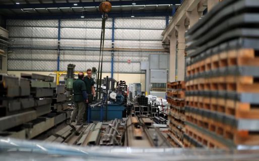 Sólo 1 de 24 empresas del sector privado piensa aumentar el personal hasta fin de año