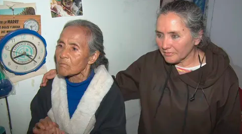 “Estoy super feliz”: habló la jubilada que recibió un par de zapatillas de regalo porque no podía pagarlas