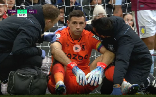 Alerta Selección: Un violento golpe sacó de la cancha al Dibu Martínez