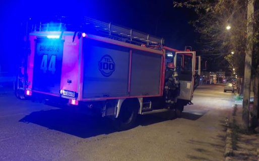 Bomberos Voluntarios combatieron incendio de un local comercial