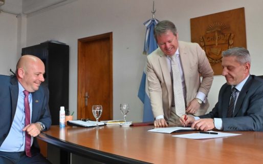 Arcioni retomó sus funciones en la provincia