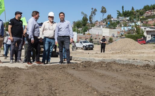 Luque recorrió la obra de pavimento en el sector alto del barrio Jorge Newbery