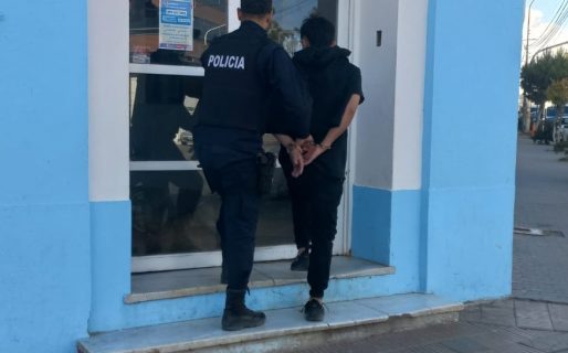 Tenia pedido de captura y lo detuvieron en un control