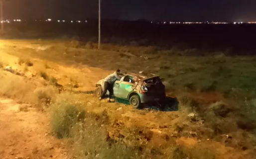 Manejaba borracho, dio una serie de trompos y se salvó de milagro